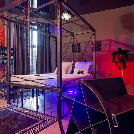 Bdsm Apart Grey Manufaktura Centrum Miasta Legionow 18 Parking Bezplatny , Dla Doroslych Adults Only Лодзь Екстер'єр фото